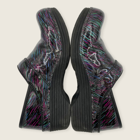 Dansko LT Pro Wavy Lines Purple Blue Black Patent Comfort Clogs 37 6.5 - 7 - Picture 5 of 9